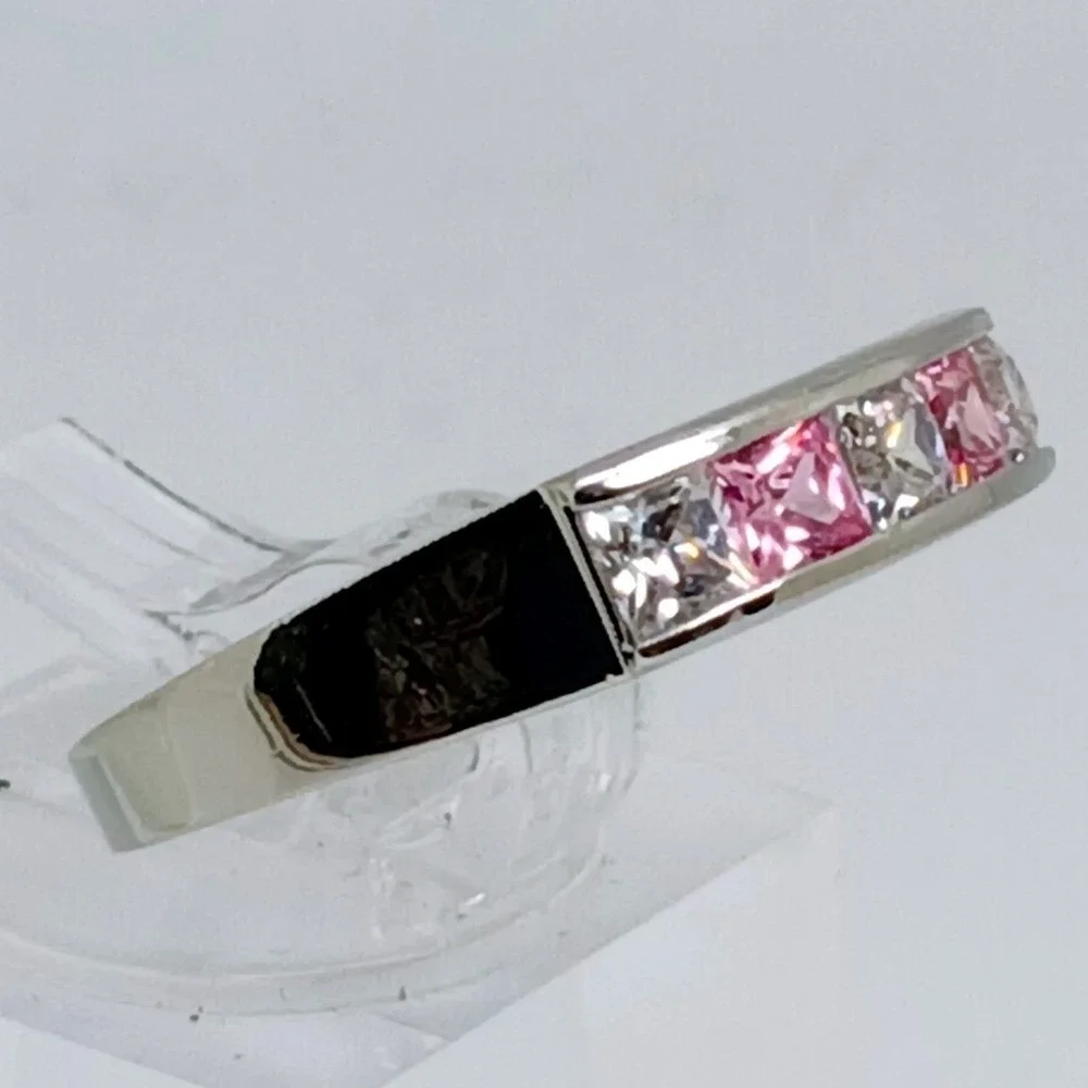 Vintage 90s Pink Clear Princess Cut CZ Channel Set Silver Tone Band Ring Size 10
